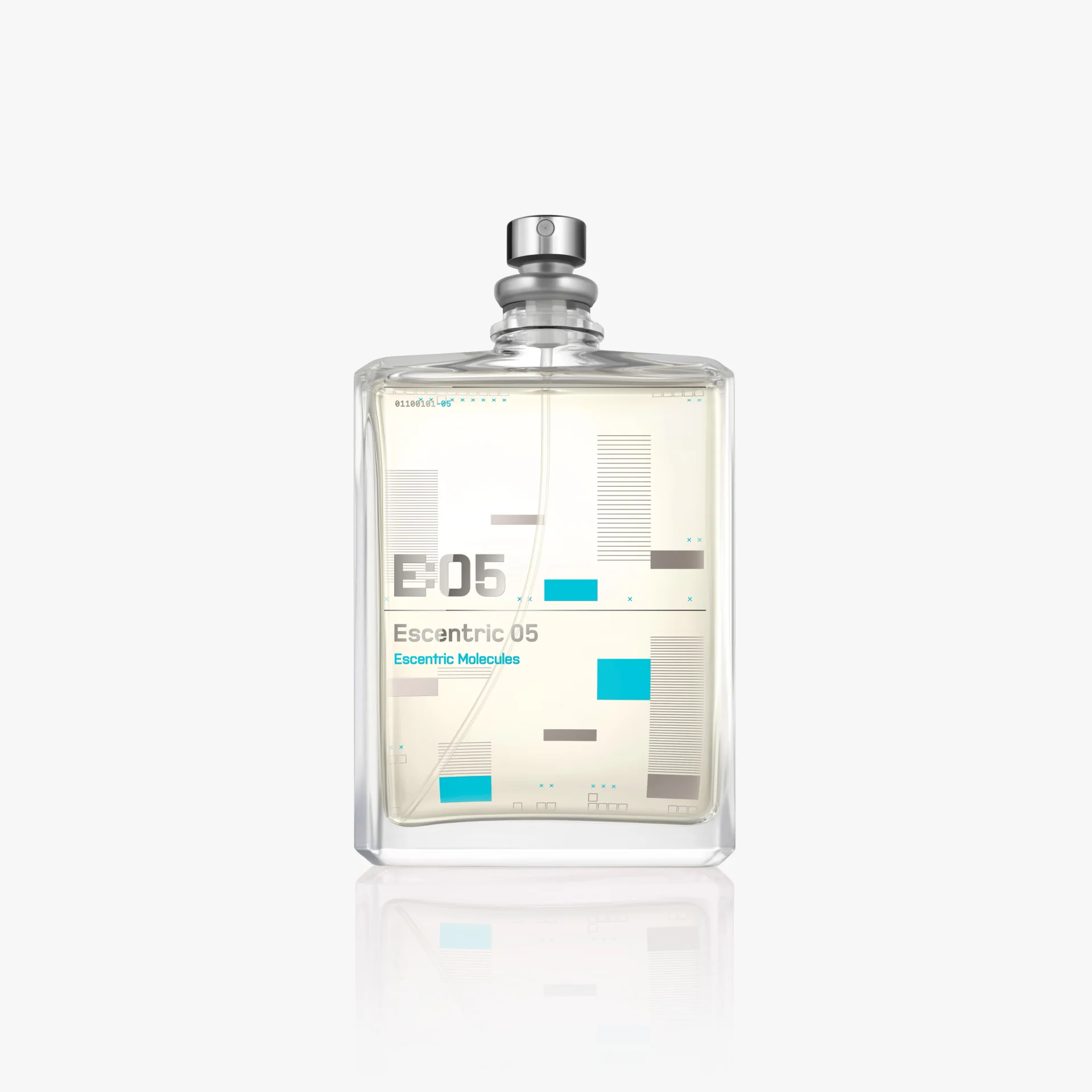 E05_100ml_Solo_St_On_Bottle.jpg